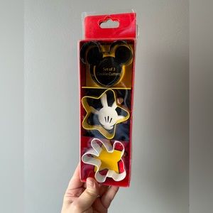 Disney cookie cutters in package